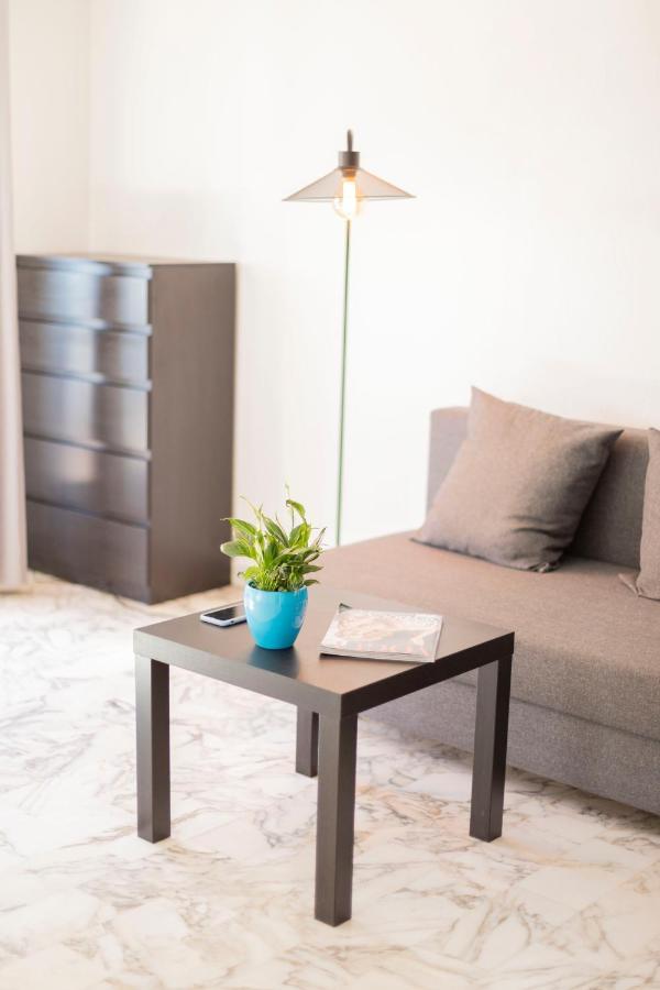 Studio With Terrace And Sea View, 10 Min To The Beach نيس المظهر الخارجي الصورة