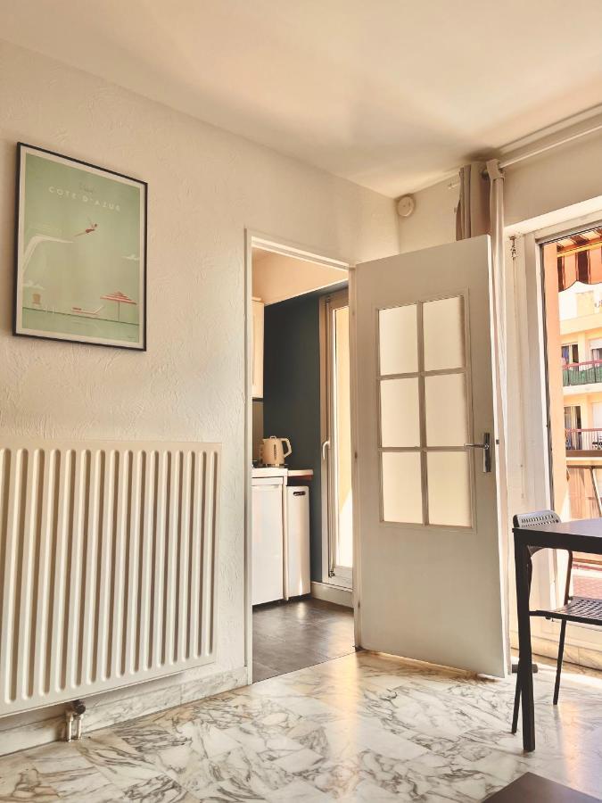 Studio With Terrace And Sea View, 10 Min To The Beach نيس المظهر الخارجي الصورة